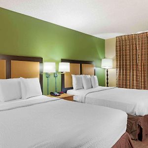 Studio 2 Queen Beds Non-Smoking